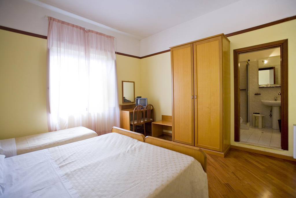 Hotel Vittoria Sapri Phòng bức ảnh