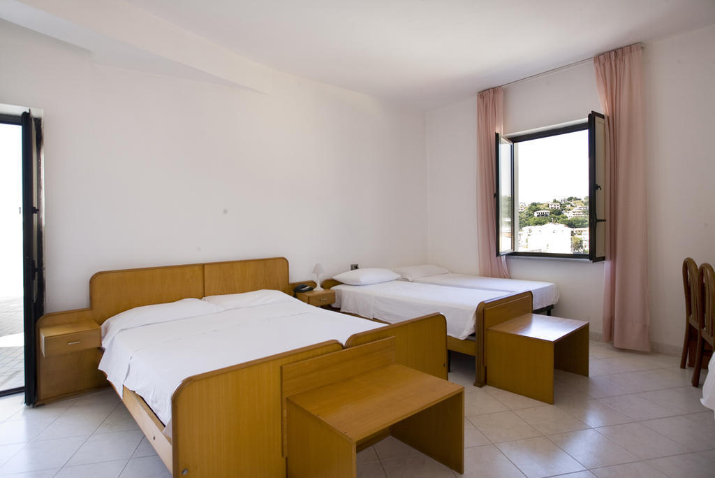 Hotel Vittoria Sapri Phòng bức ảnh